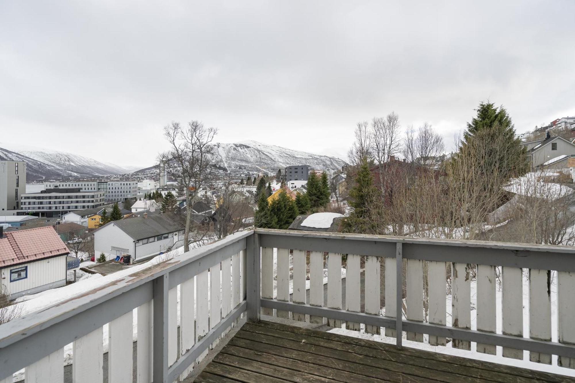 Boukersen Heim Apartment Tromso Exterior photo